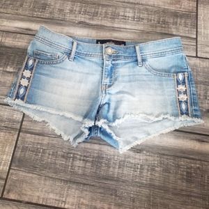 Hollister Low Rise Shorts Size 5